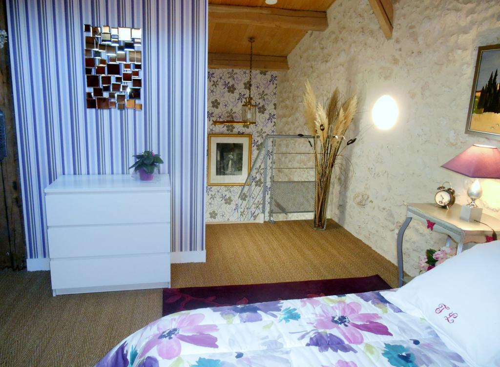 Le Colombier Bed and Breakfast Villeneuve-sur-Lot Exteriör bild