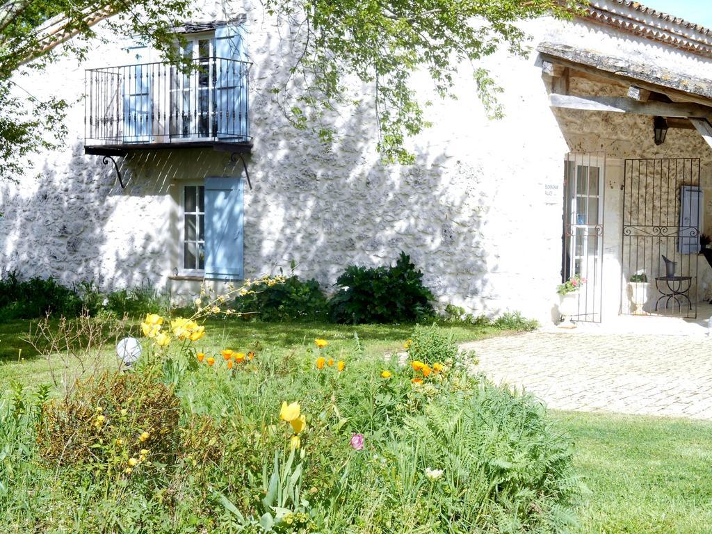 Le Colombier Bed and Breakfast Villeneuve-sur-Lot Exteriör bild