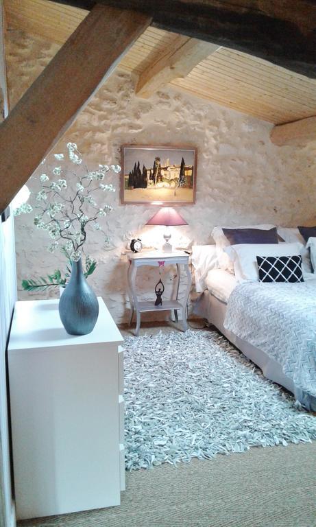 Le Colombier Bed and Breakfast Villeneuve-sur-Lot Exteriör bild