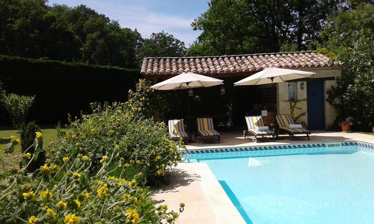 Le Colombier Bed and Breakfast Villeneuve-sur-Lot Exteriör bild