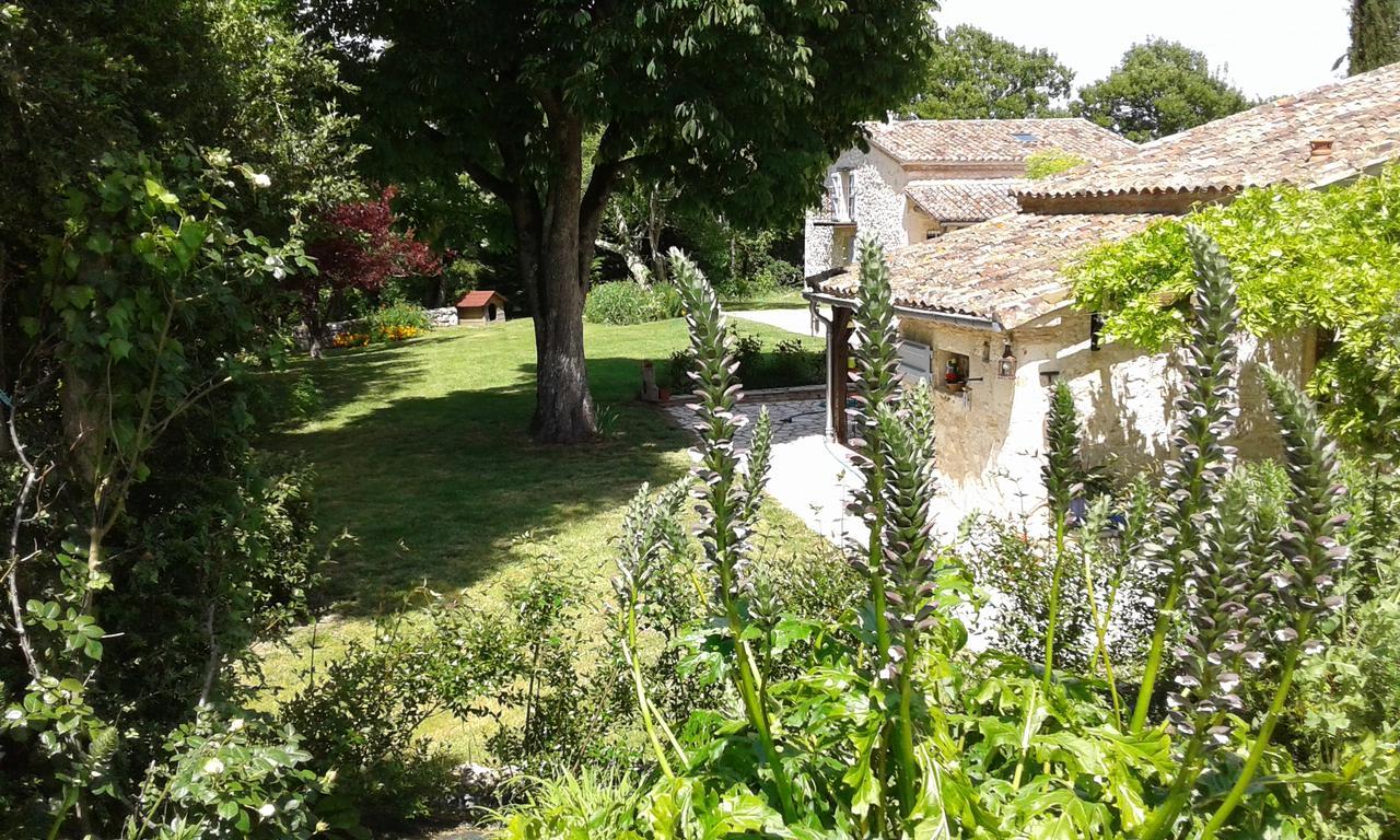 Le Colombier Bed and Breakfast Villeneuve-sur-Lot Exteriör bild