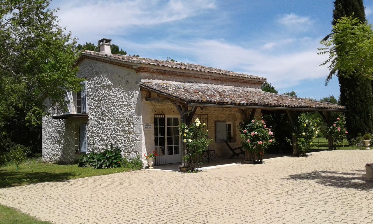 Le Colombier Bed and Breakfast Villeneuve-sur-Lot Exteriör bild